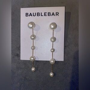 BNWT BaubleBar Madeline Gold & White Pearl Dangle Earrings $44